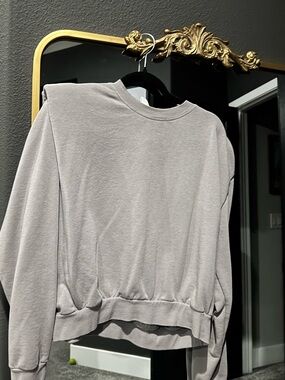H&M Light Gray Crewneck Sweatshirt